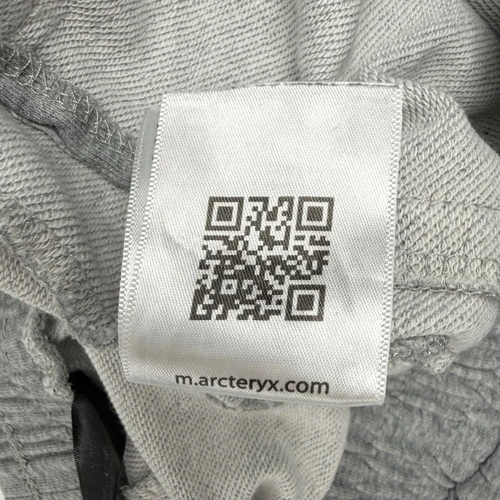 Arc'teryx Men's Athletic Shorts in Heather Gray
